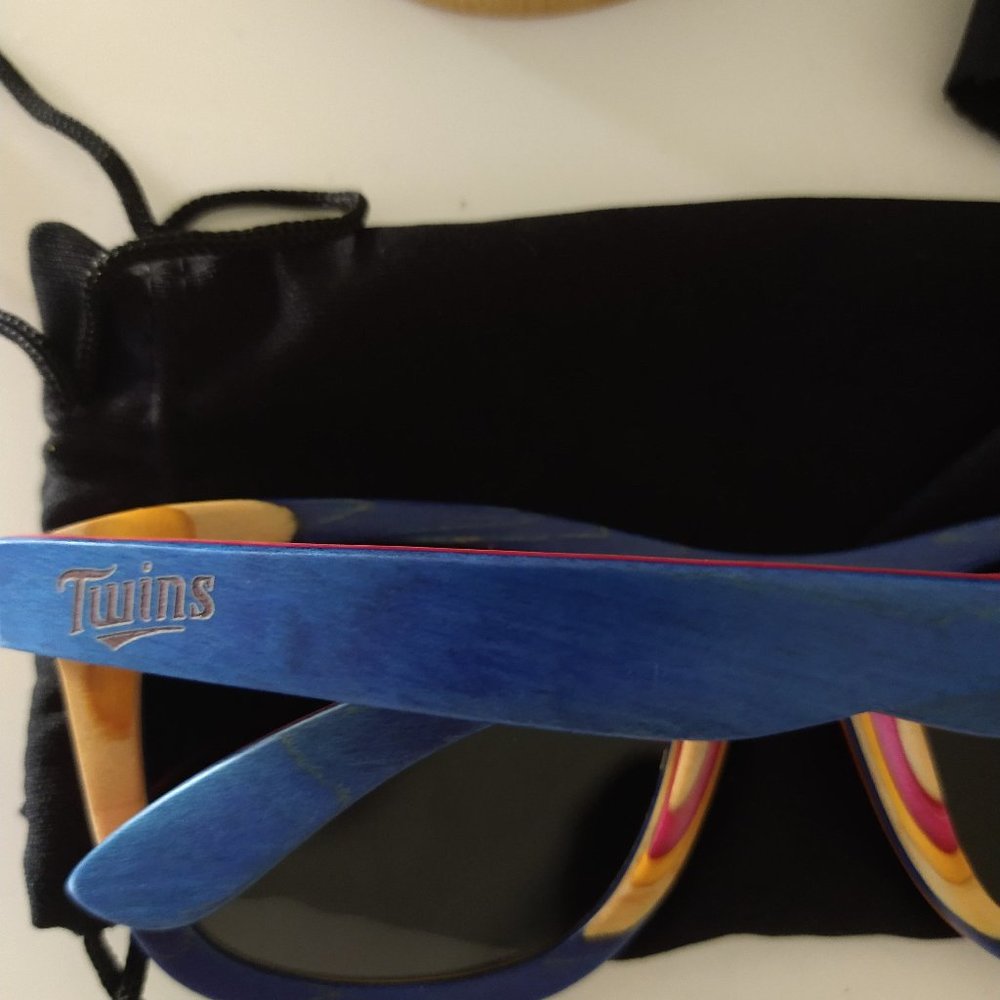 Minnesota Twins Unisex Sunglasses with Pouch, Lens Cleaner, and Unique Case